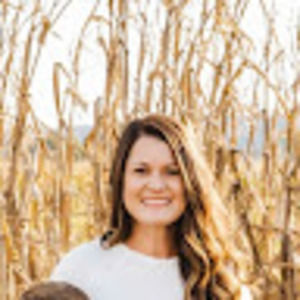 Meet your Posher, Alicia